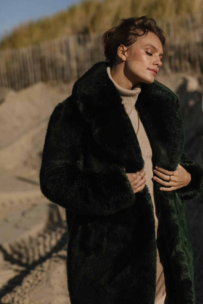 LaSeine&Moi - First Faux Fur Brand Made In Paris Luxury Coats, Scarves