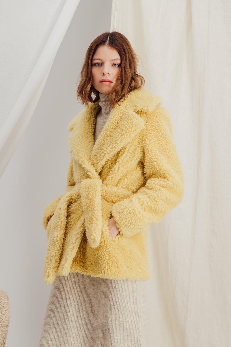 Faux Shearling Belted Yellow Jacket - HÉLOÏSE – LaSeine&Moi
